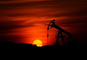 Investere i olje –   Fundamental analyse og introduksjon til markedsaktører