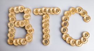 Bitcoin-aksjer på opptur – Slik kommer du med